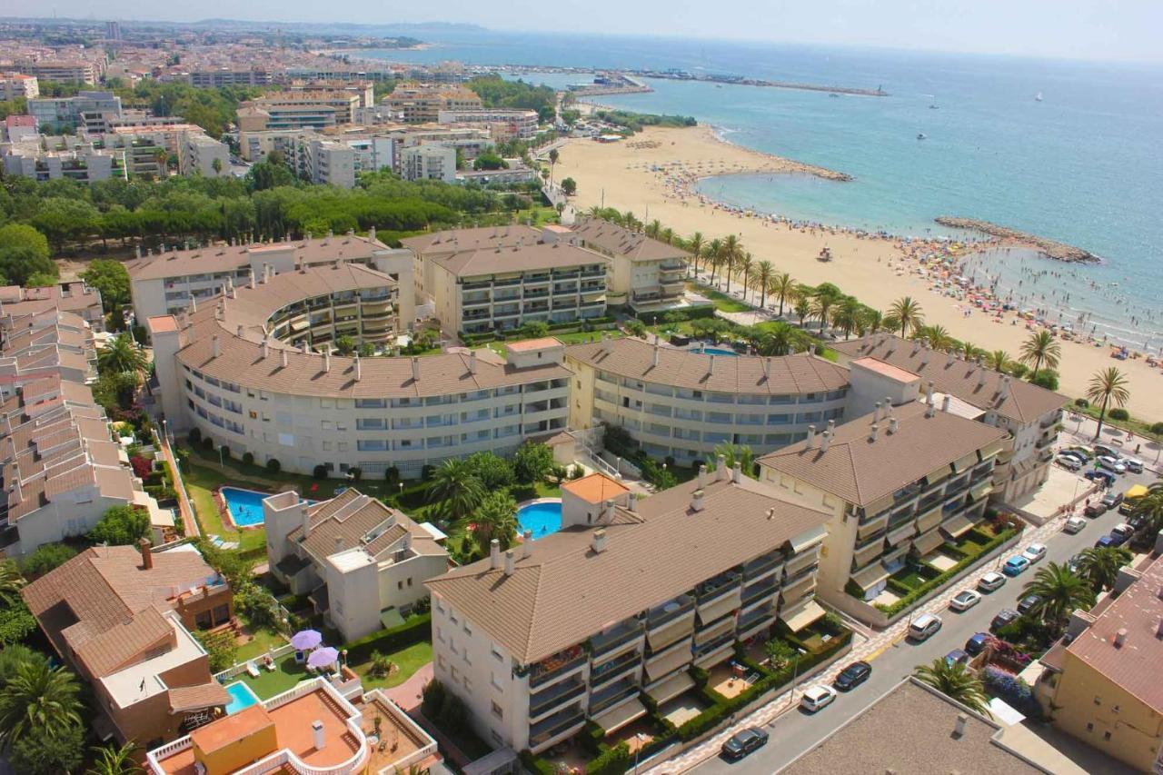 Golf A Bjos 9 Only Families Apartment Cambrils Ngoại thất bức ảnh